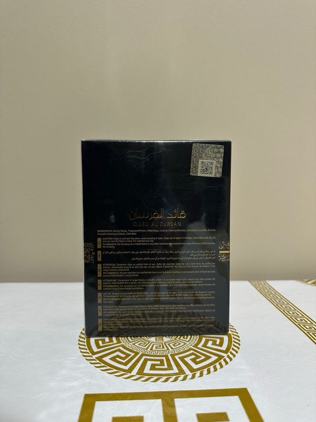 Perfume Lattafa Qaed Al Fursan Negro/Dorado