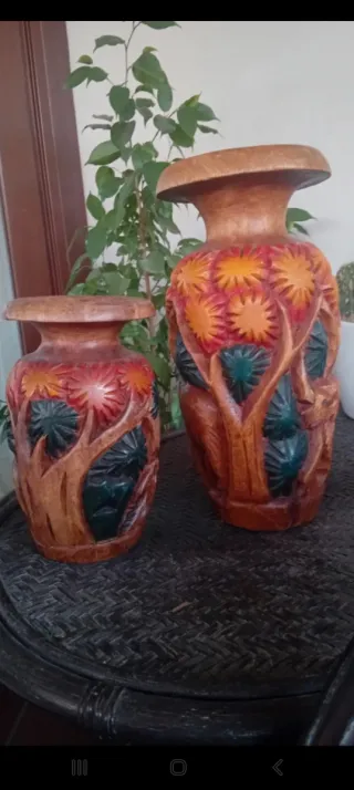 Coppia Vasi Legno Intagliato Floreale