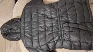 Abrigo plumífero negro Pepe Jeans. Talla 16