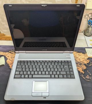 Sony Vaio PCG-9S2M Intel Pentium Notebook