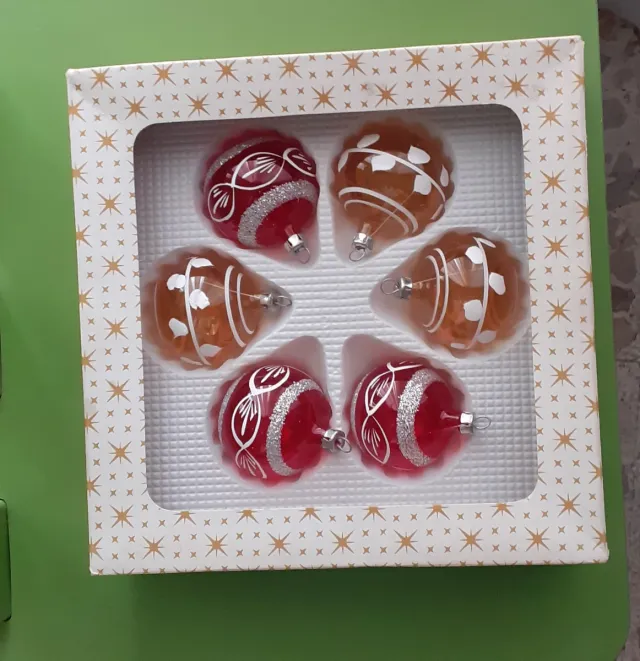 Bolas de Navidad .- Boles arbre Nadal