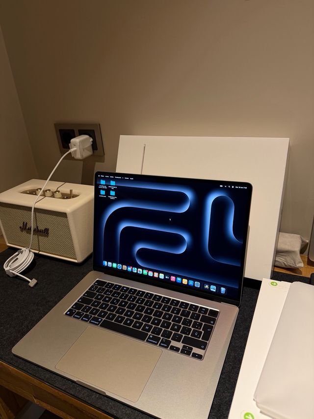 MacBook Air M3 Plata