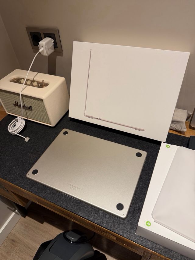 MacBook Air M3 Plata