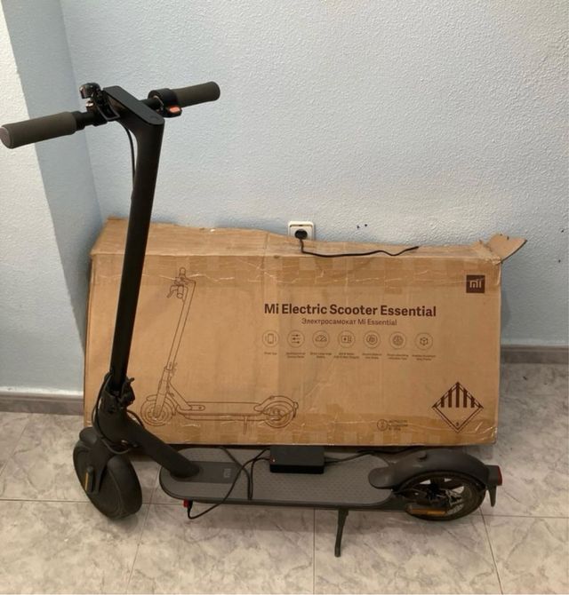 Patinete Xiaomi Essential Negro