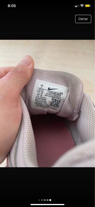 Zapatillas deportivas Nike beige y rosa