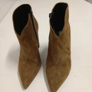 Stivaletti scamosciati donna marroni