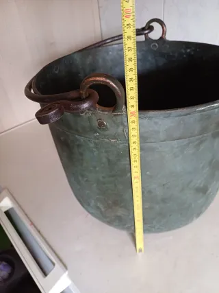 Caldera Cobre antigua grande