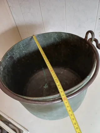 Caldera Cobre antigua grande