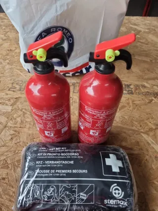 Kit Primo Soccorso BMW + 2 Estintori