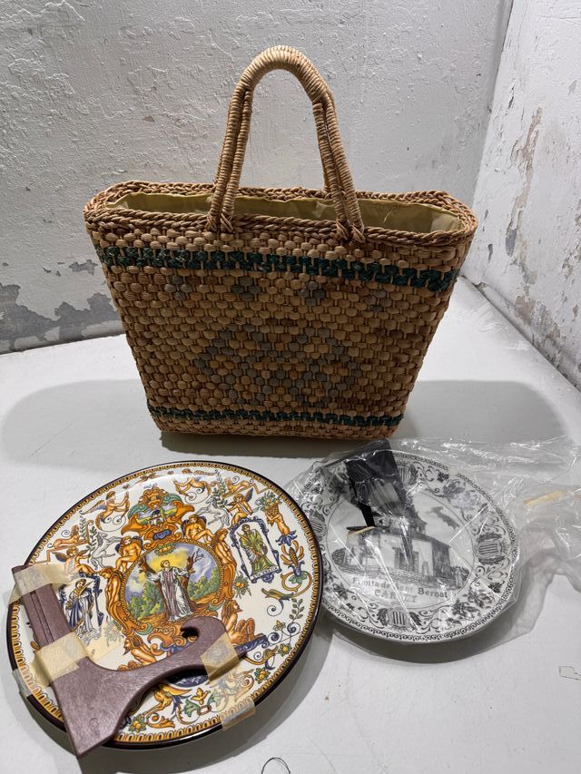 Juego de 2 Platos Decorativos