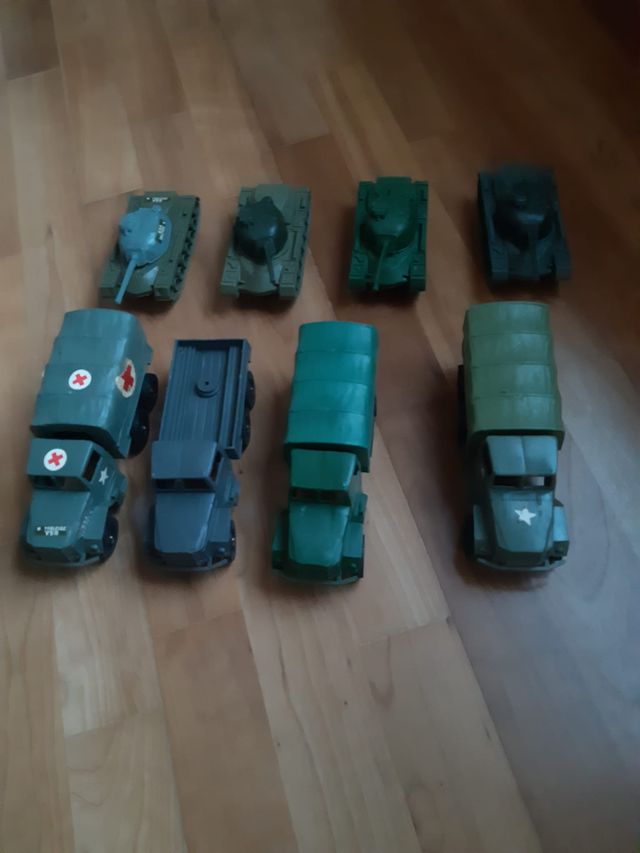 Lotto 8 Giocattoli US Army in Plastica Anni '70