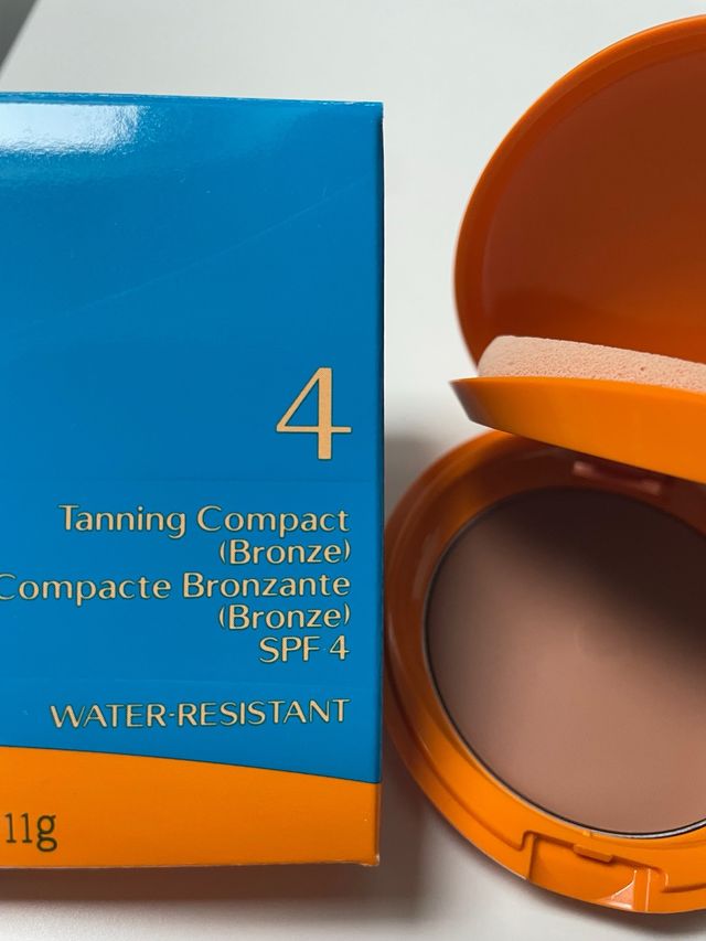 Shiseido Tanning Compact Bianca