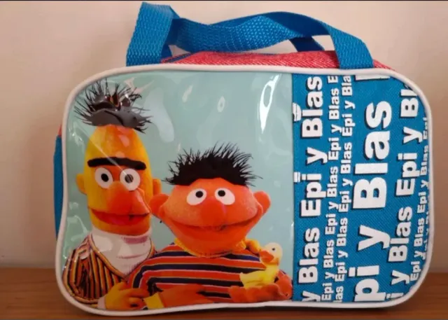 Lote ropa, bambas, neceser y articulos de oficina