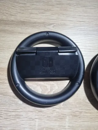 Volanti e Joy-Con per Nintendo Switch