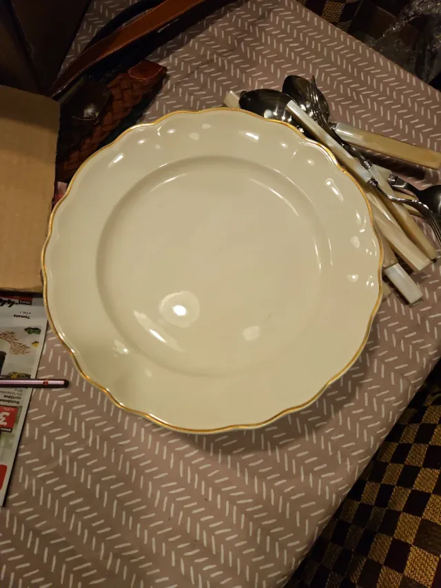 9 Platos Llanos Porcelana Dorado Blanco