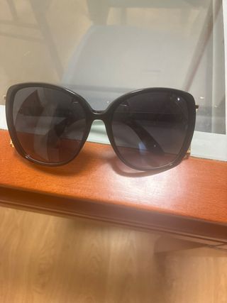 Gafas de sol negras