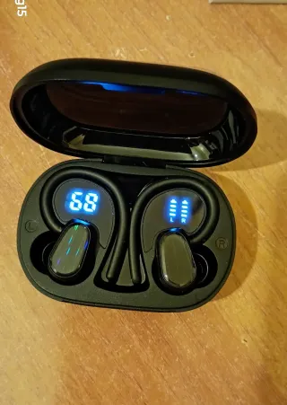 Auricolari wireless bluetooth nuovi cavetto USB