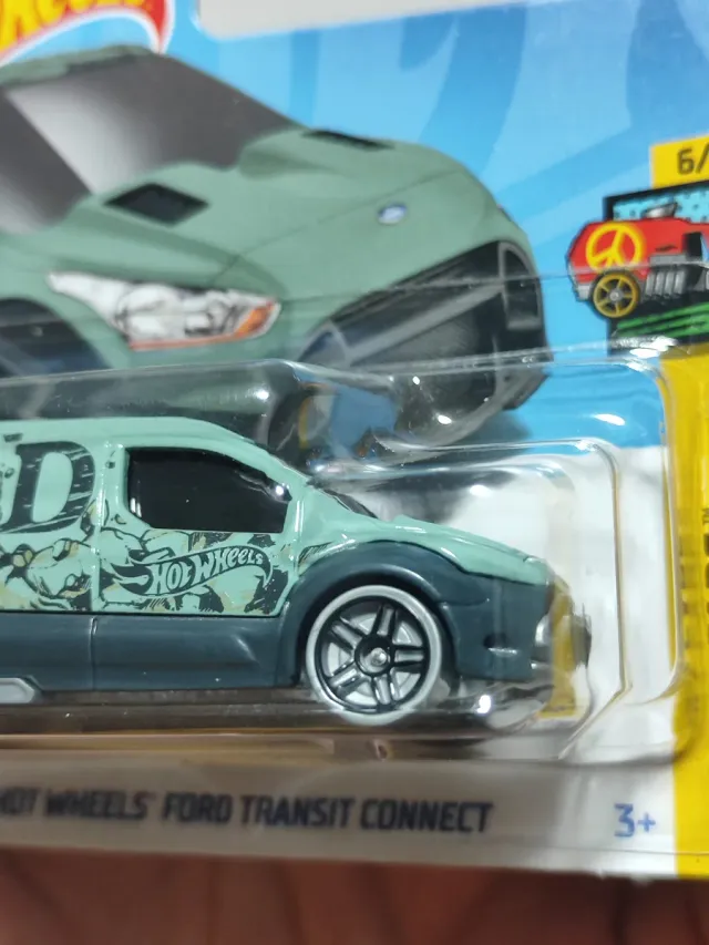 Hot Wheels Ford Transit Connect