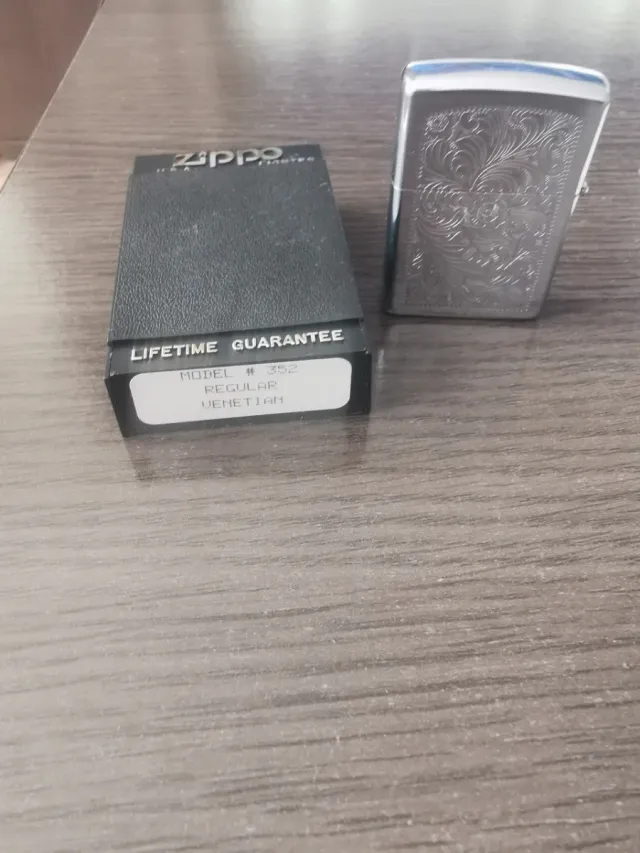 Zippo Regular Venetian