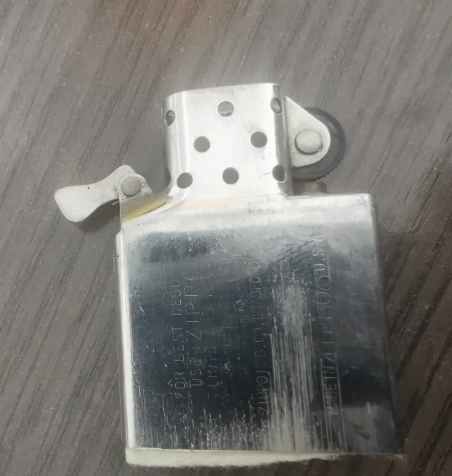 Zippo Regular Venetian