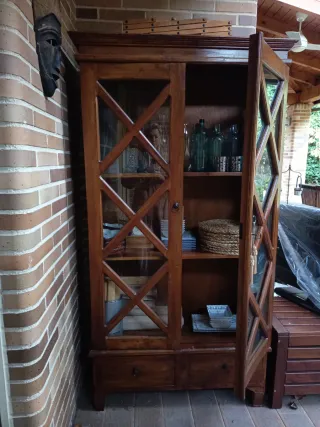 Armario de madera con mucho estilo!