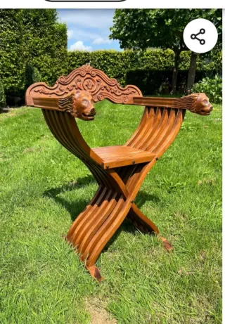 Antica Sedia Savonarola in Legno Intagliato