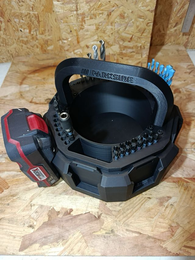 Parkside Estuche Trabajo y Soporte 8 baterías 20V