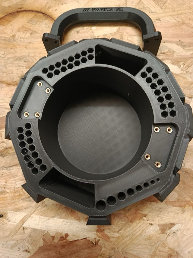 Parkside Estuche Trabajo y Soporte 8 baterías 20V