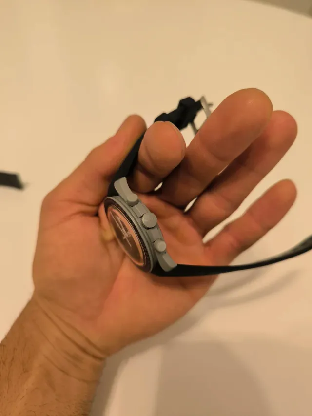 Omega Moonswatch Moon