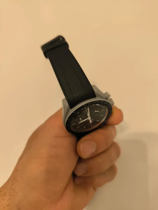 Omega Moonswatch Moon