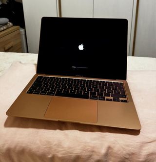 MacBook Air M1 Batteria 95%
