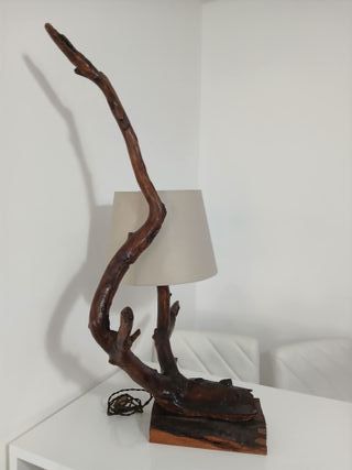 Lampada da tavolo artigianale ramo legno