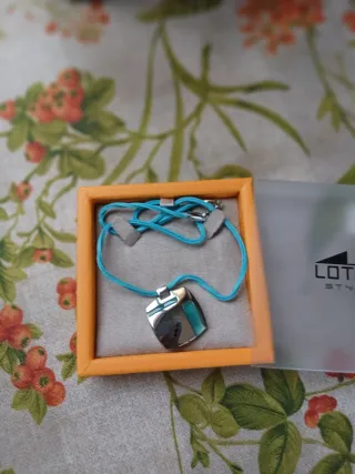 Colgante Lotus Style Plata y Azul