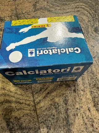 Box Calciatori 2025-2026 - 100 Bustine Panini
