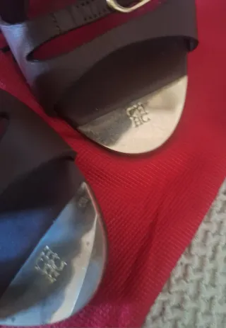 Sandalias Carolina Herrera Marrón y Dorado