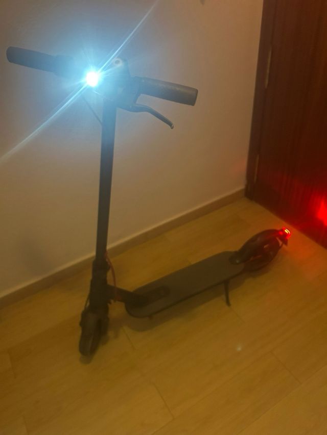 Patinete Eléctrico Xiaomi M365