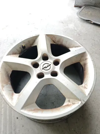 Llanta Opel 17 " 7Jx17. ET39