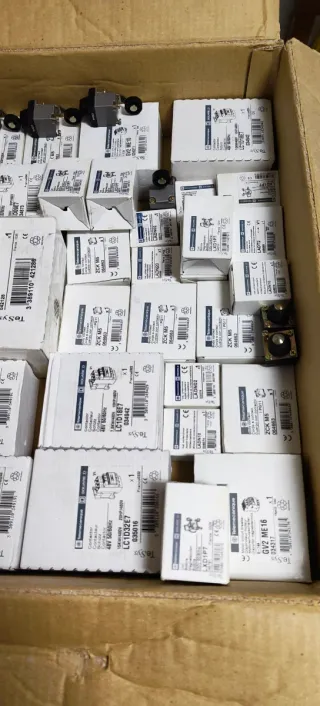 Vendo lote de material eléctrico Telemecanique