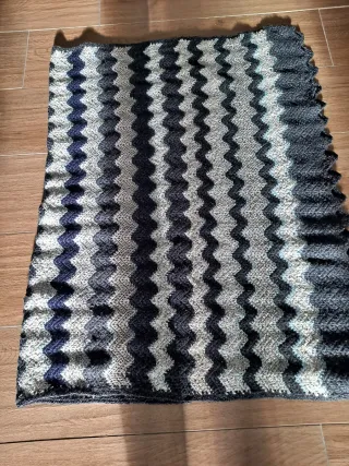 Manta de lana tejida a mano