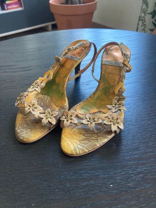 Zapatos de tacón Gino Vaello Talla 37