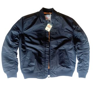 Cazadora Bomber MA1 Lonsdale London, negra