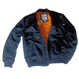 Cazadora Bomber MA1 Lonsdale London, negra