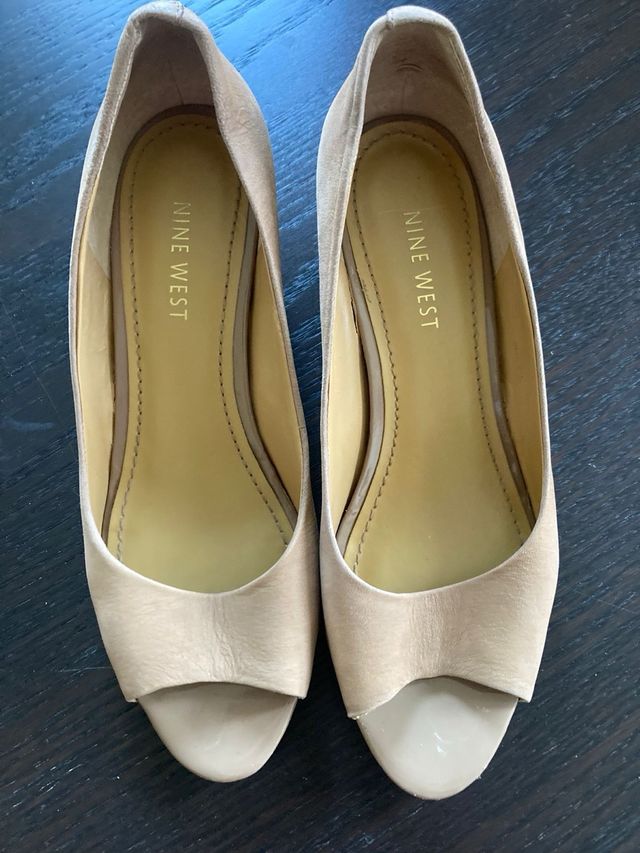 Zapatos de cuña beige Talla 37