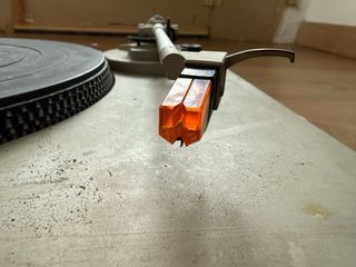 Giradischi Technics SL-B205