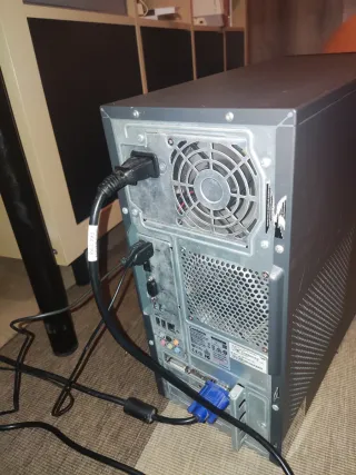 PC ASUS i5 8GB RAM 1TB HDD y PANTALLA HP1910