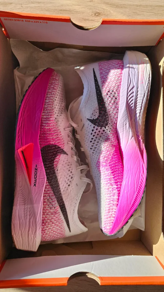 Nike Vaporfly 3 Talla 42