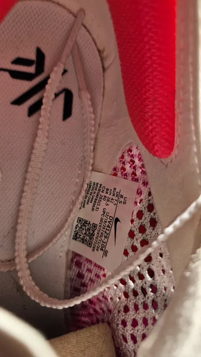 Nike Vaporfly 3 Talla 42