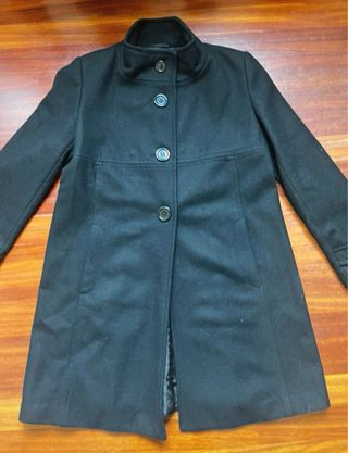 Abrigo negro liso mujer