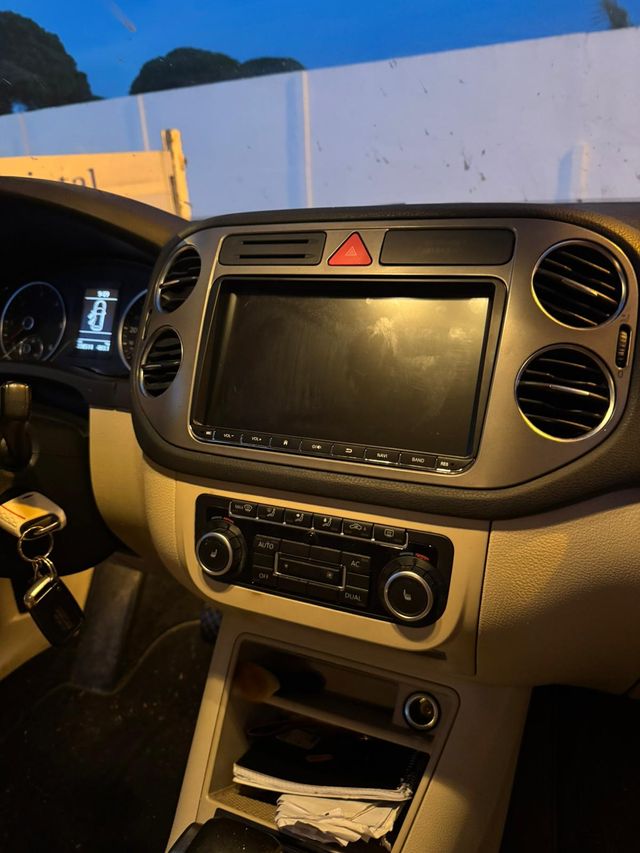 Navegador Volkswagen Golf Passat Tiguan Touran Pol