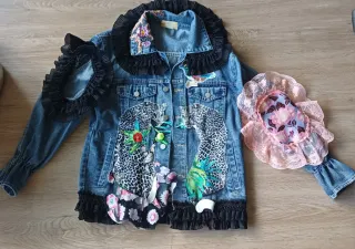 Chaqueta vaquera con estampados